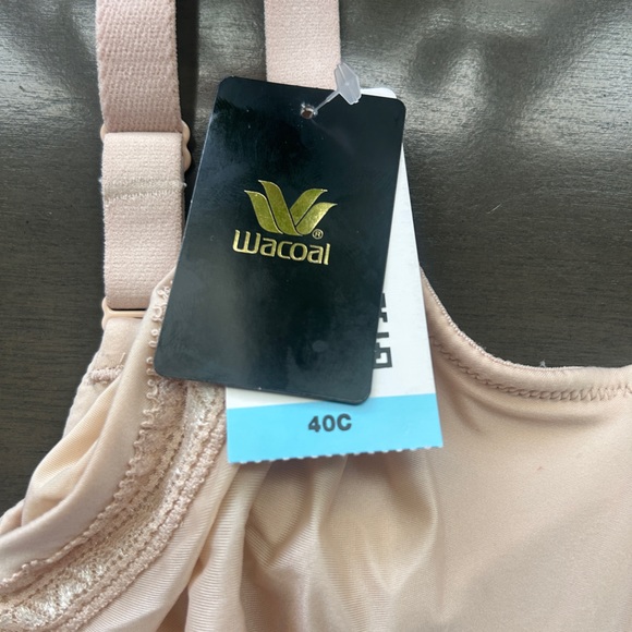Wacoal Women's Bra 40C - Picture 3 of 8